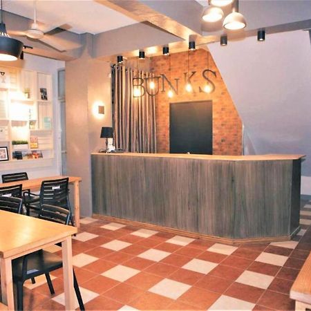 סבו Bunks Hostel (Adults Only) מראה חיצוני תמונה