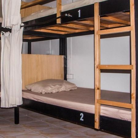 סבו Bunks Hostel (Adults Only) מראה חיצוני תמונה