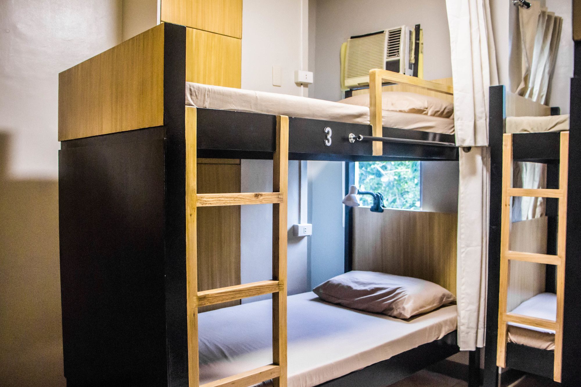 סבו Bunks Hostel (Adults Only) מראה חיצוני תמונה