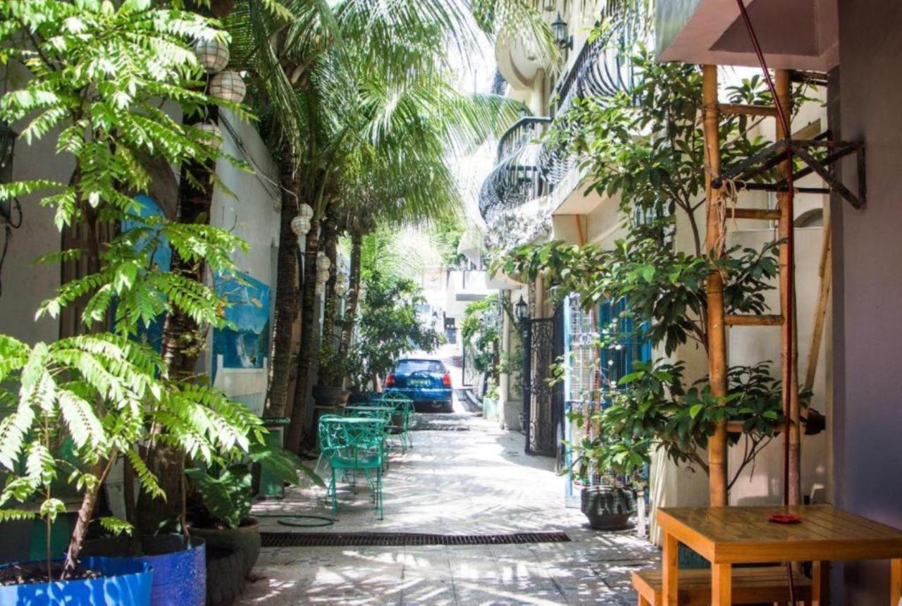 סבו Bunks Hostel (Adults Only) מראה חיצוני תמונה