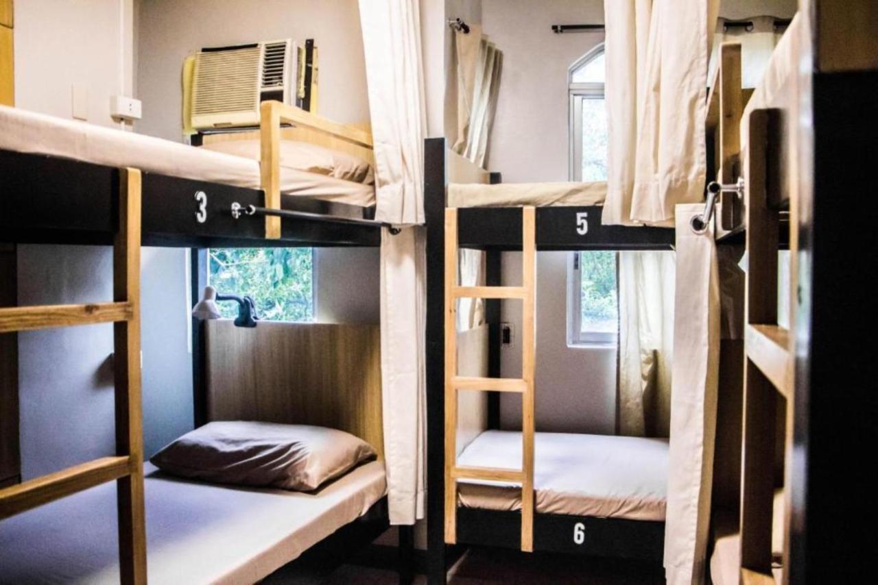 סבו Bunks Hostel (Adults Only) מראה חיצוני תמונה