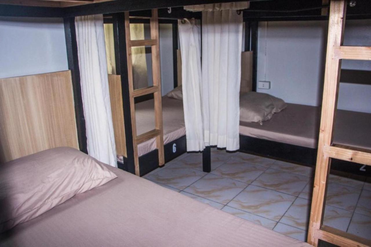סבו Bunks Hostel (Adults Only) מראה חיצוני תמונה