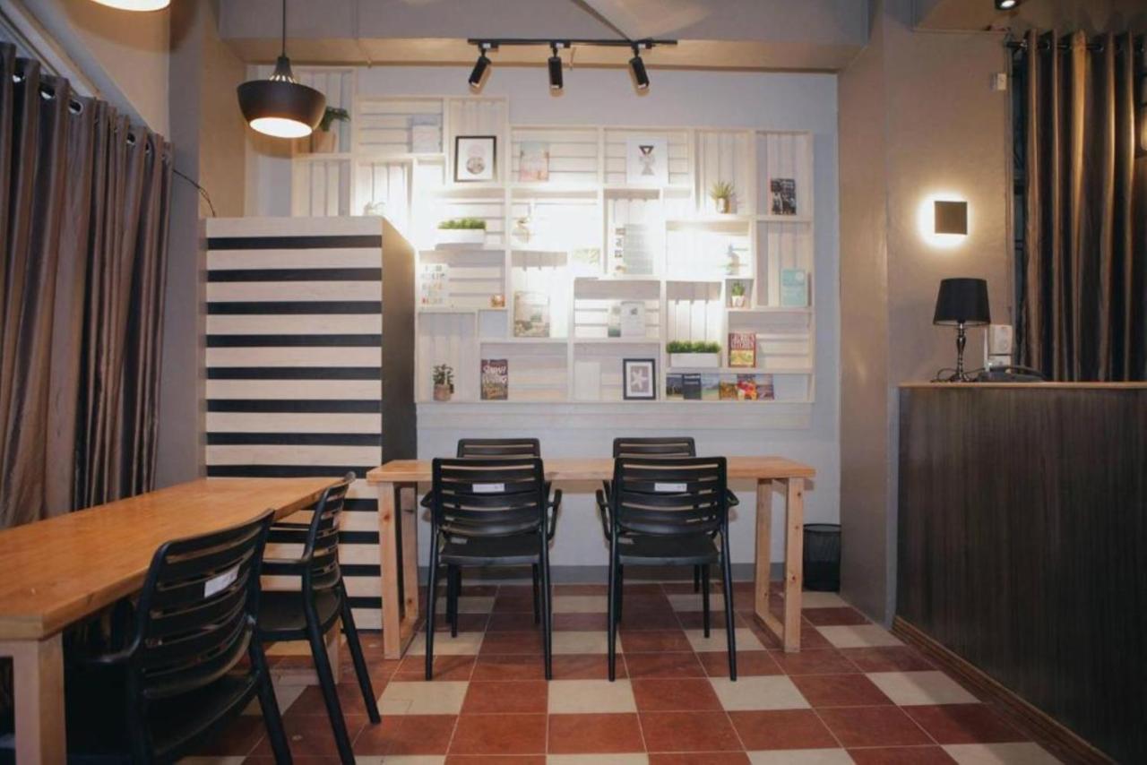 סבו Bunks Hostel (Adults Only) מראה חיצוני תמונה